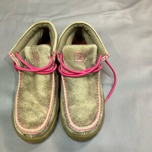 Twisted X Kids Moccasins in Cream and Pink